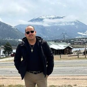 Meet your Posher, Benito